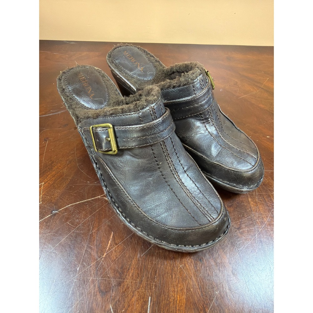 Merona Womens Brown Faux Leather Faux Fur Lined Wedge Clogs Mules Size 8